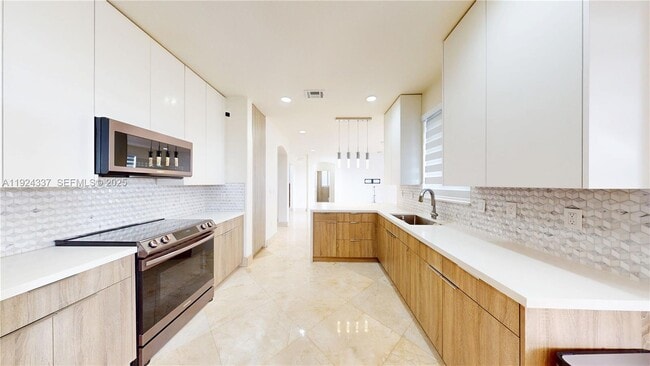 Building Photo - 12358 SW 125th Terrace