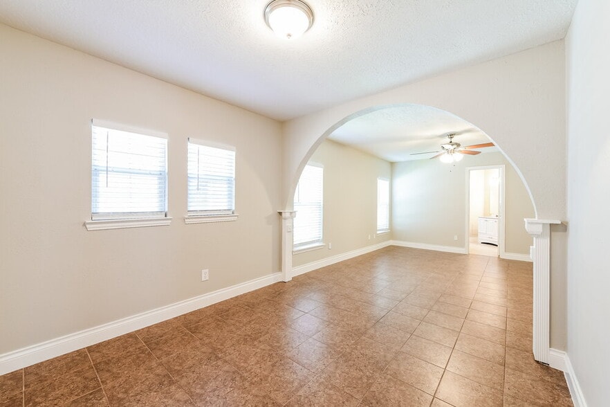 Building Photo - 17422 Lobo Trail