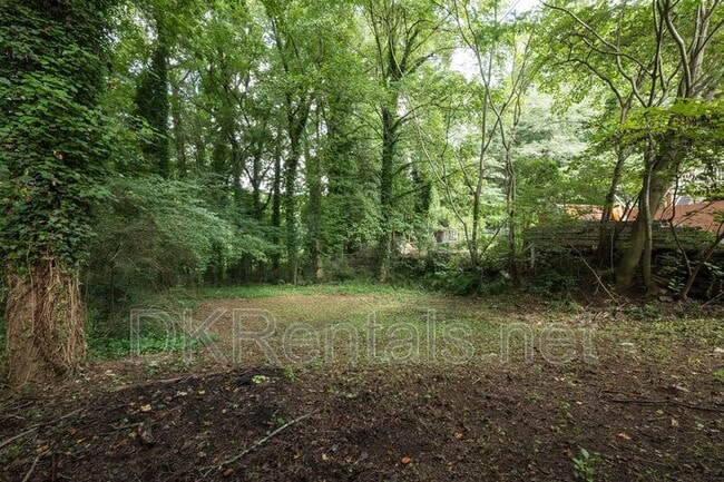 Building Photo - 3038 Courtney Dr