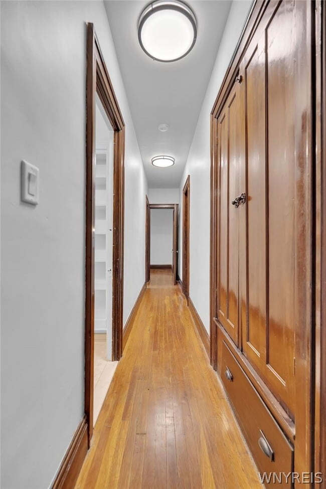 Building Photo - 610 Ashland Ave