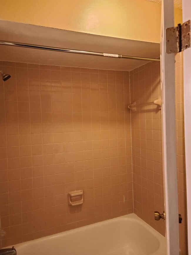 Building Photo - 5856 Jardin Pl