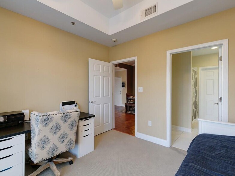 Building Photo - 50 Biscayne Dr NW