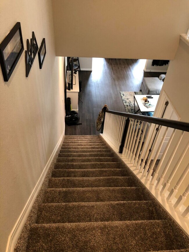 Building Photo - 3bd, 2.5ba 2car West Side Beauty, Built in 2019, Close to Downtown