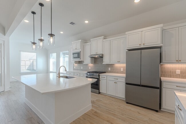 Building Photo - 9721 Roaring River Fls Ln