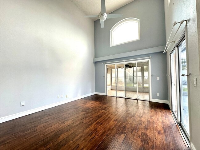 Building Photo - 1116 Timberbend Cir