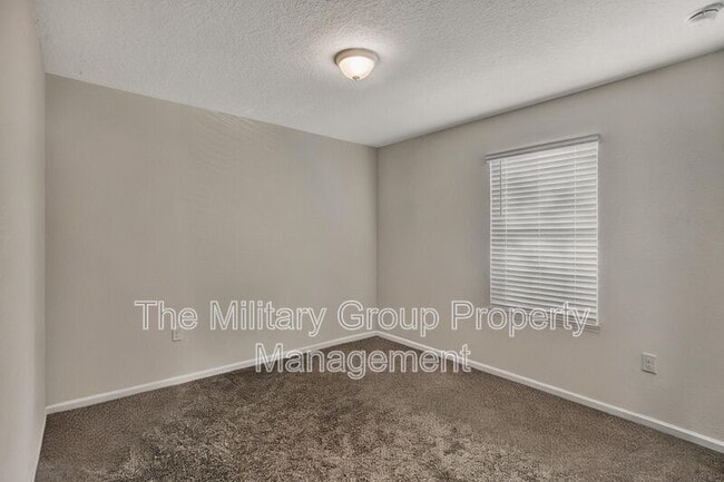 Building Photo - 3538 Martin Lakes Dr