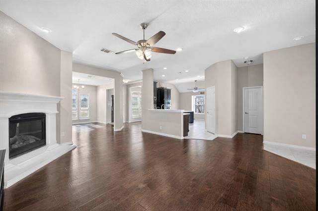 Building Photo - 4701 Bungalow Dr