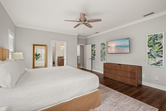 Building Photo - 1227 Radiant St