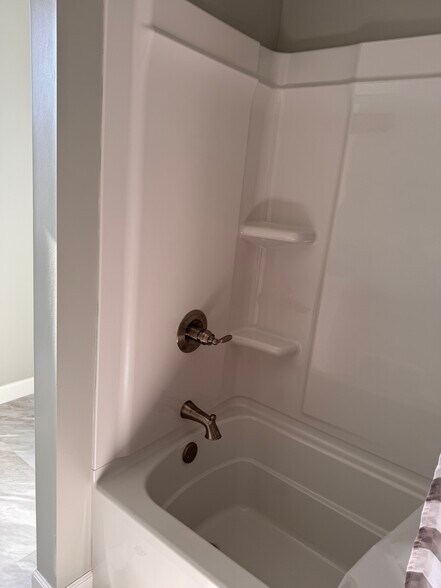 New bathtub/shower - 102 E Main St
