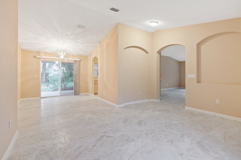 Building Photo - 57 Pin Oak Dr