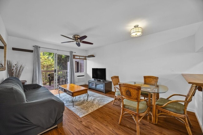 Building Photo - Fully Furnished 2BR/2BA Condo in Quiet North Kihei – Top Floor, Private Laundry, 2 Parking Stalls