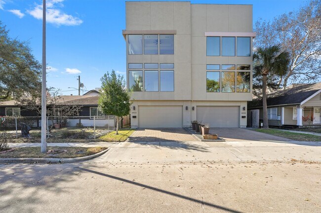 Building Photo - 6403 Westcott St