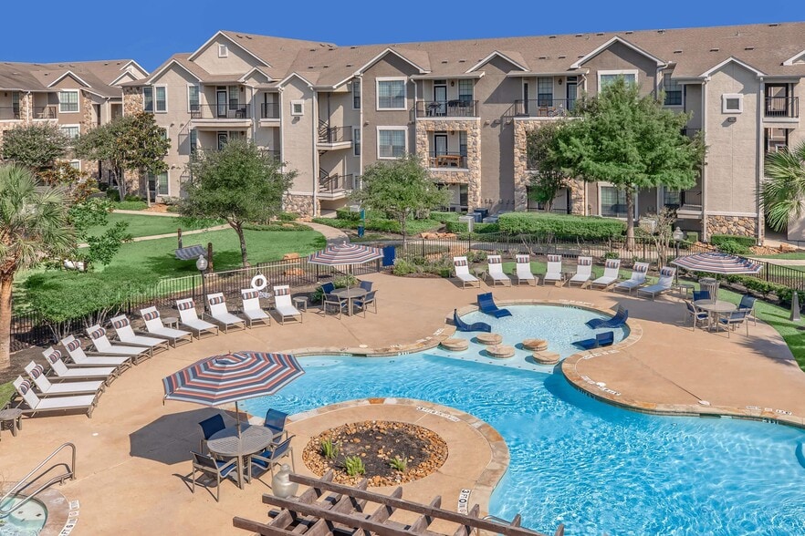 Building Photo - 222 Mason Creek Dr