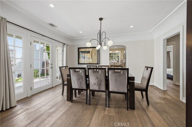 Building Photo - 630 Pioneer Dr