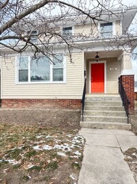 Building Photo - Newly Remodeled 4 Bedroom / 2 Bathroom House in the '07