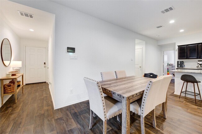 Building Photo - 21577 Starry Night Dr