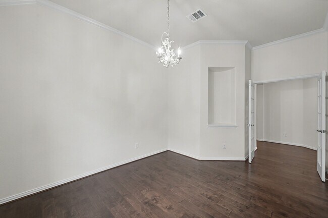 Building Photo - 21327 Somerset Shores Crossing