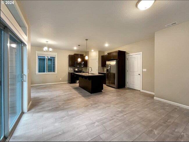 Building Photo - 1551 19th Ave