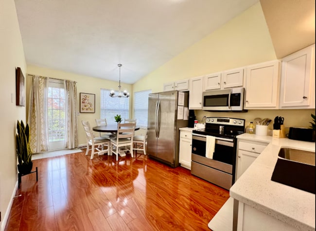 Building Photo - Comfy Ranch Home in West Chester