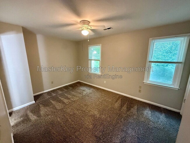 Building Photo - 119 S Atley Ln