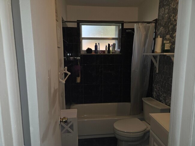 Building Photo - 1474 N Mangonia Cir