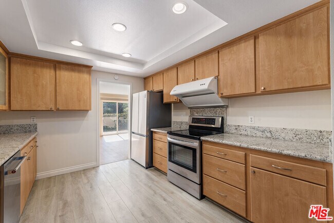 Building Photo - 106 Cresta Verde Dr