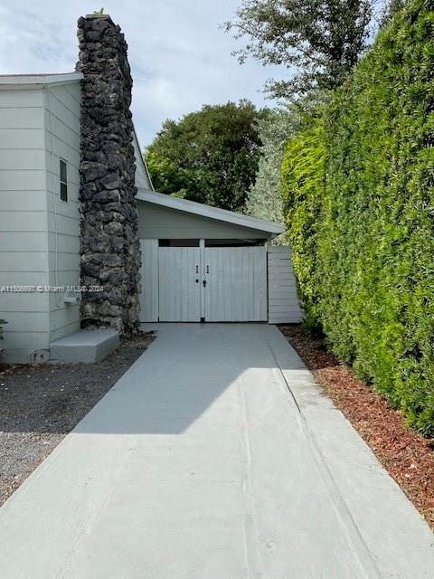 Primary Photo - 752 NW 24th Ct