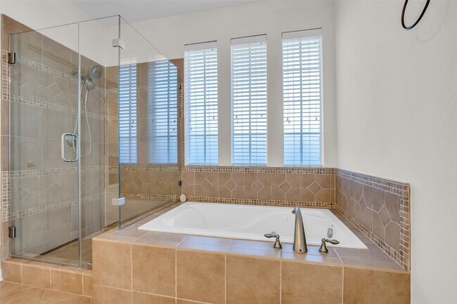 Building Photo - 3815 Hogan Ct