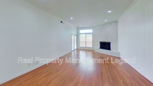 Building Photo - 3607 Stables Ln