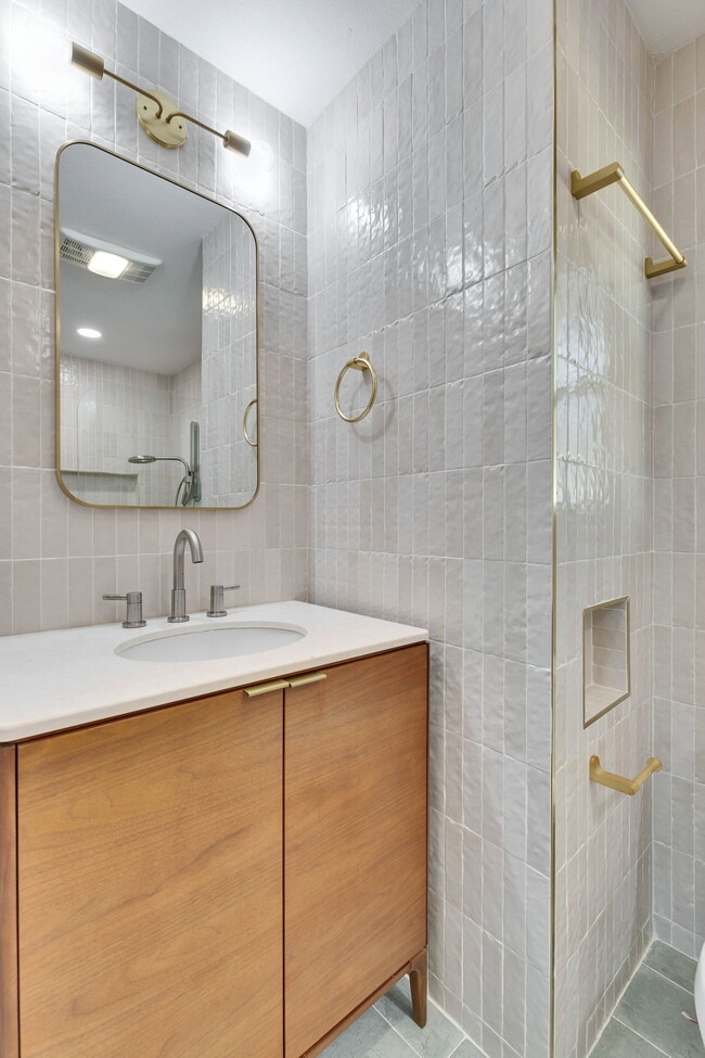 Building Photo - 7709 Shoal Creek Blvd
