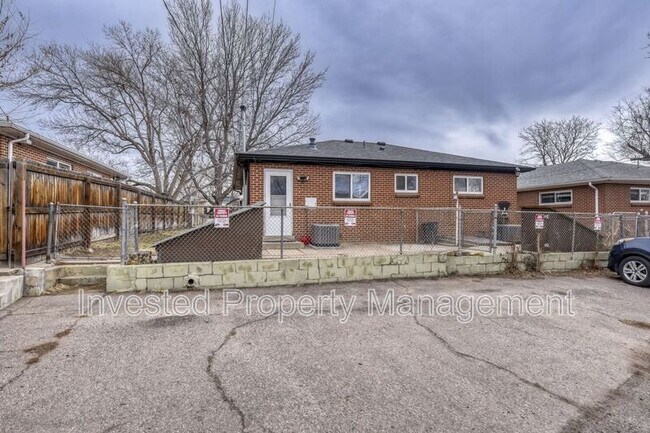 Building Photo - 3519 S Downing St