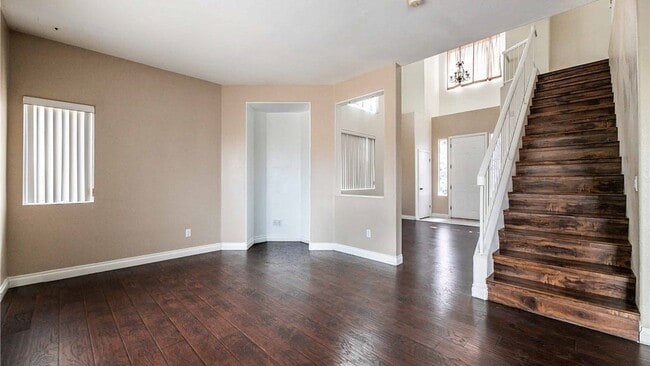 Building Photo - 824 Clear Diamond Ave