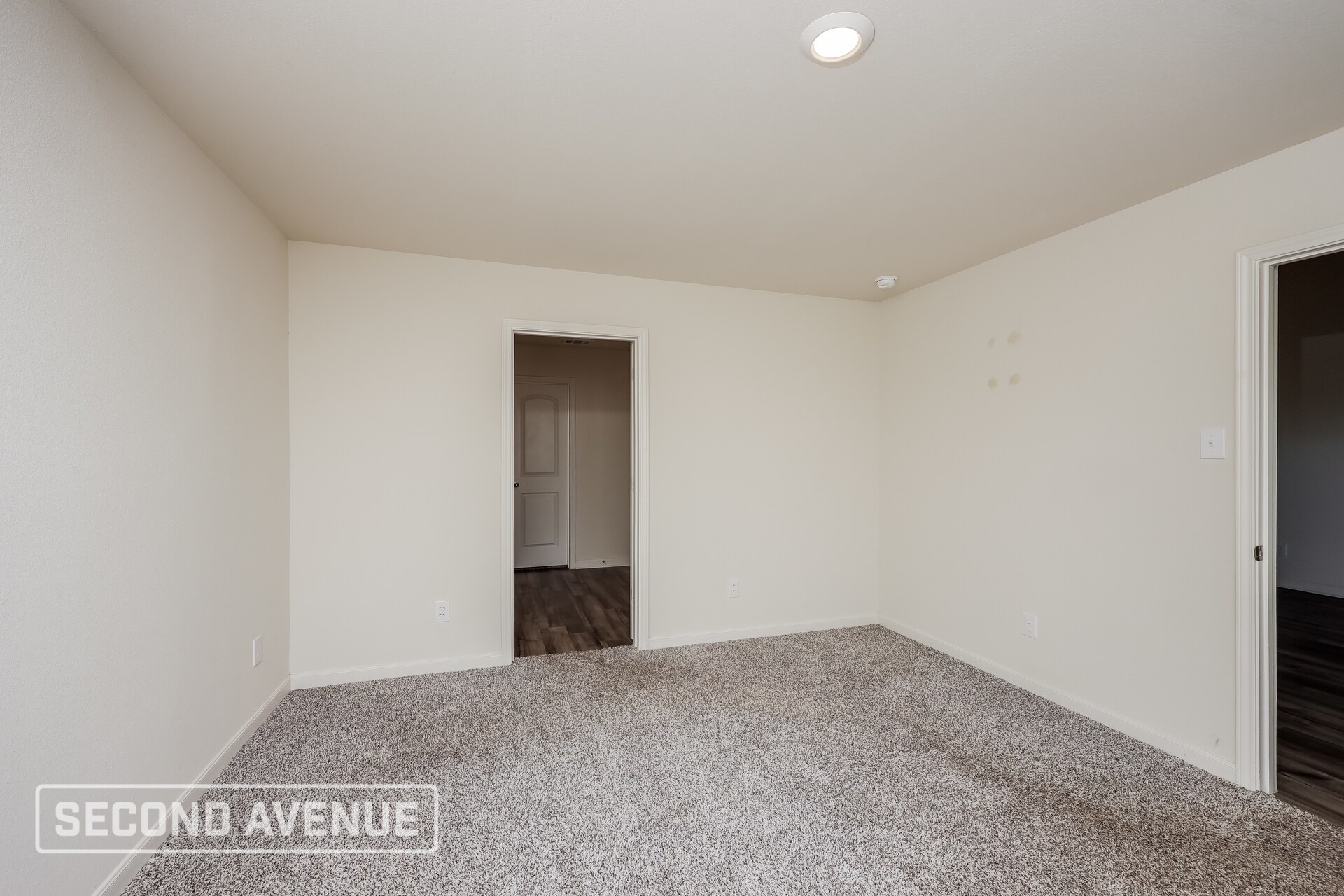 Building Photo - 334 Condie Russell Ave