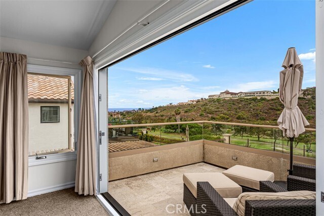 Building Photo - 25 Cassis