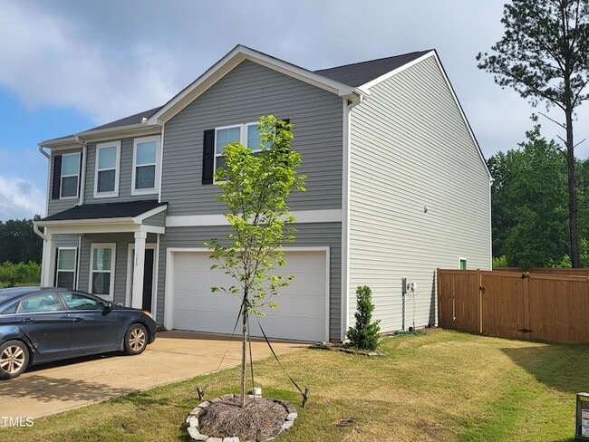 Building Photo - 100 Buckthorn Dr