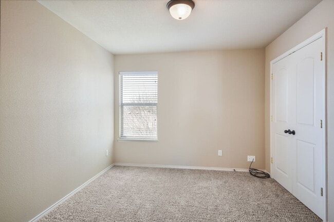 Building Photo - 1420 Muirfield Bend Dr