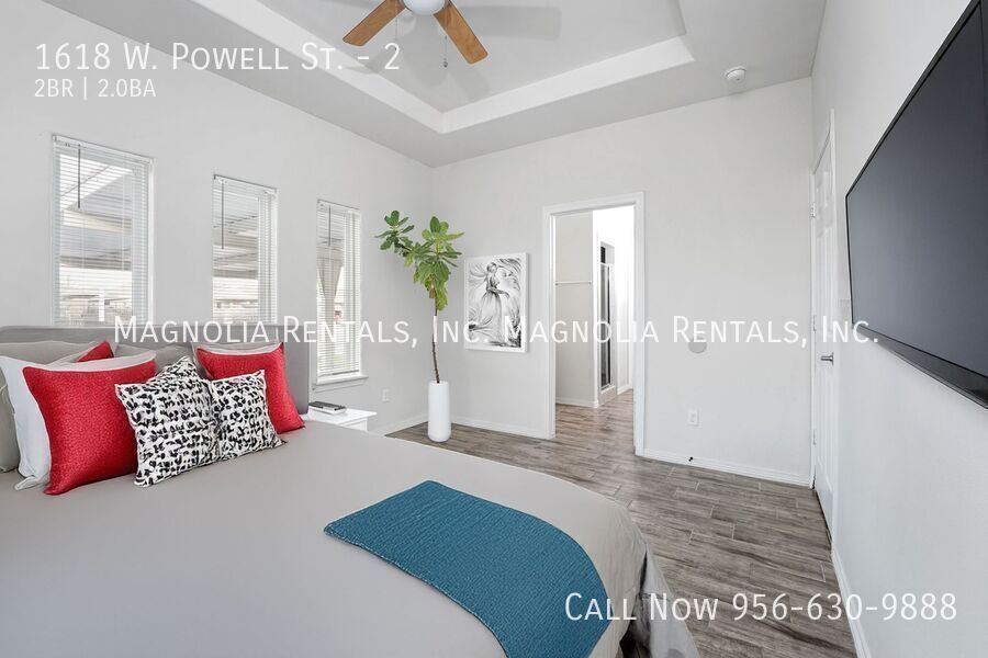 Building Photo - 1618 W Powell St