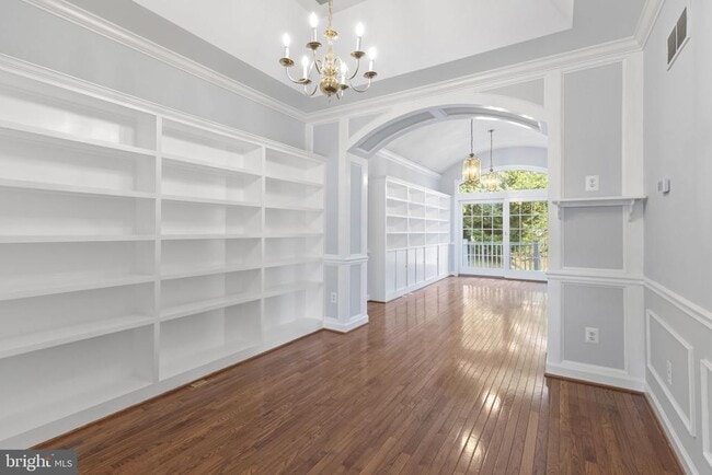 Building Photo - 1725 Gatehouse Ct