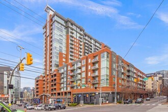 Building Photo - 600 12th Ave S