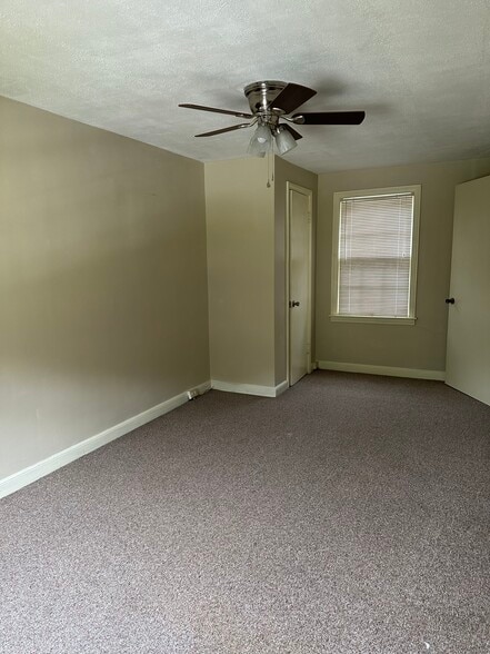 Bedroom 2 - 2160 Donald Ave