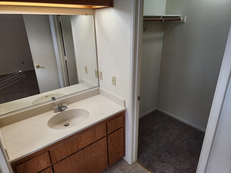 Building Photo - 3639 Tuscany Pl