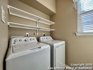 Building Photo - 6811 Karnes Leaf