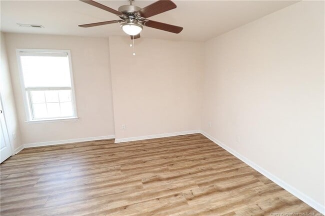 Building Photo - 619 Sealine Dr