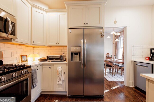 Building Photo - 1446 Metropolitan Ave SE