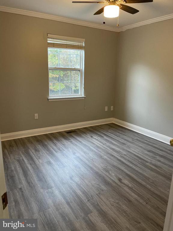 Building Photo - 831 Herring Creek Ct