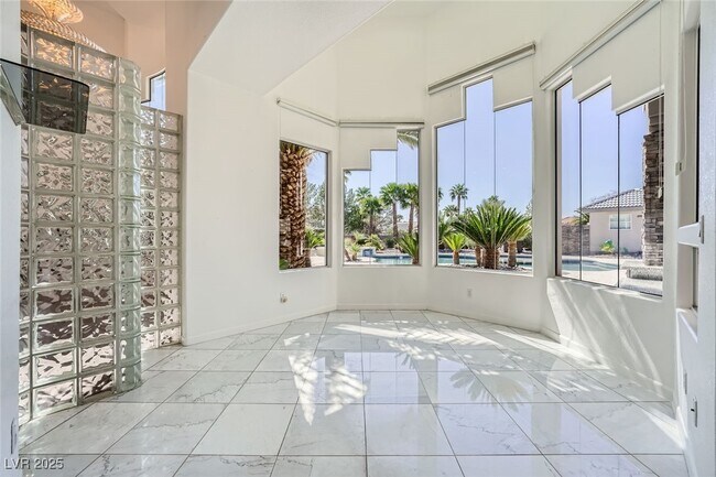 Building Photo - 7901 O'Bannon Dr