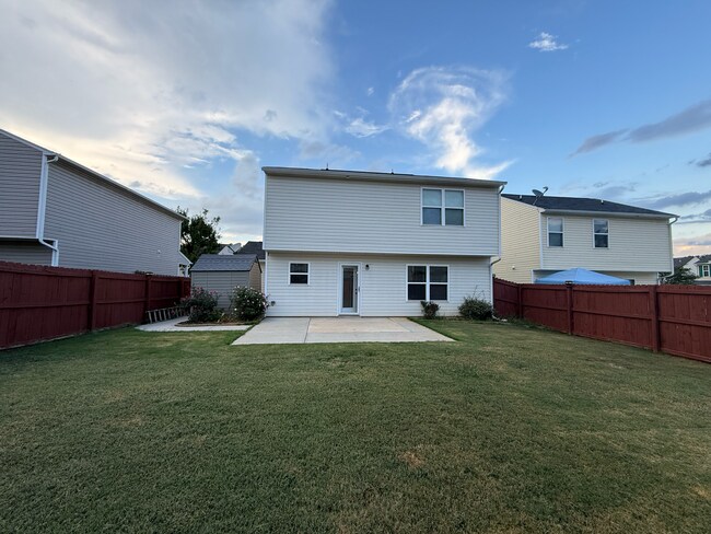 Building Photo - 2709 Manthorp Terrace