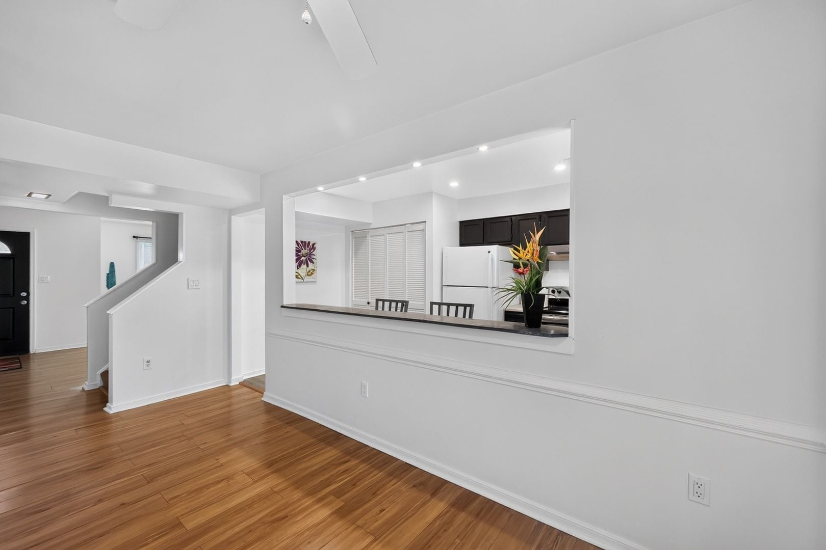 Building Photo - 1512 Lakeview Ave