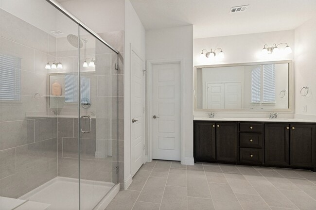 Building Photo - 3508 Sunflower St