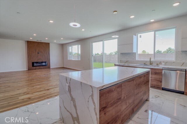 Building Photo - 14433 Buvan Ct